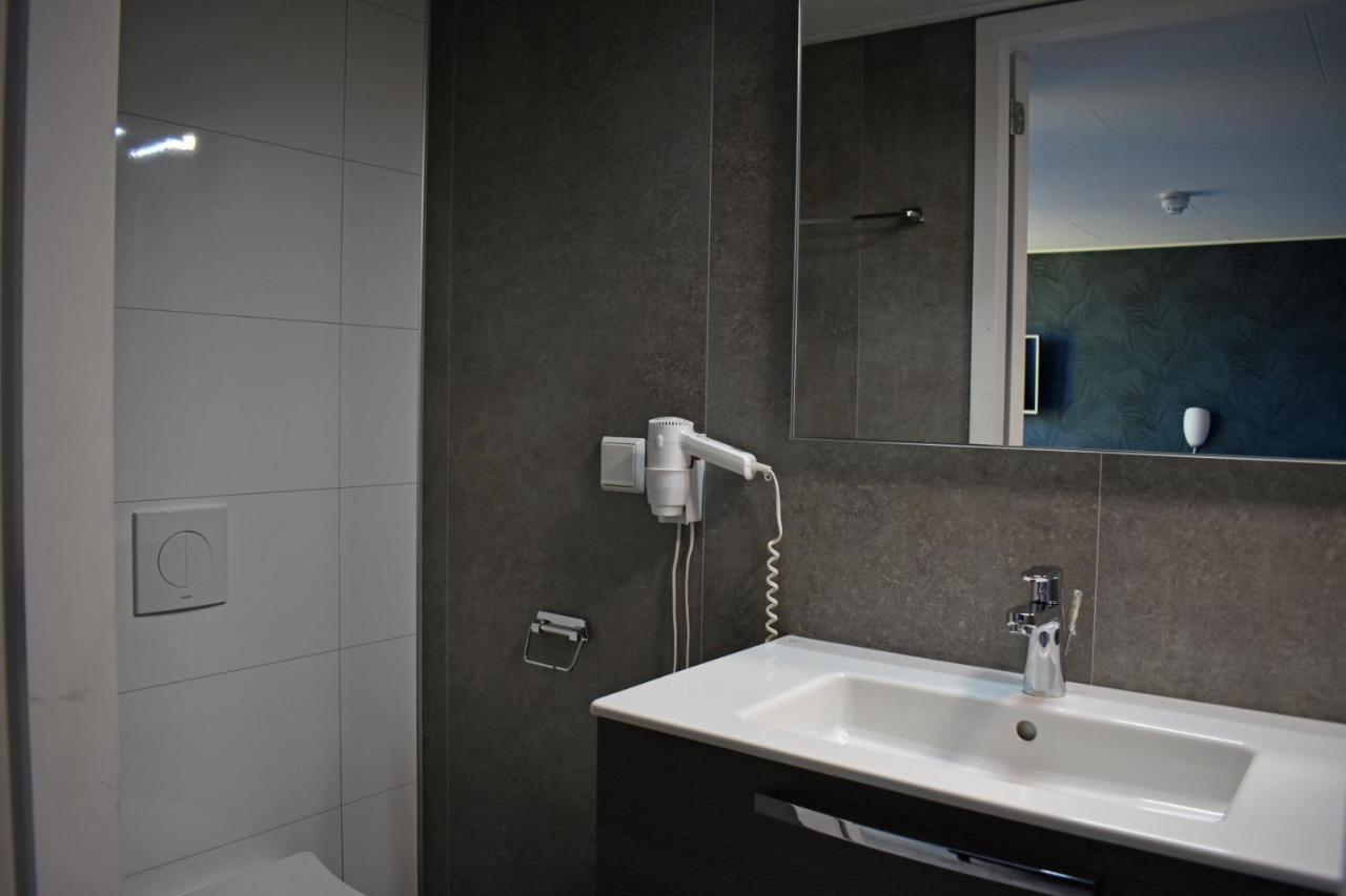 אוסטרנד Hotel Dichtbijzee מראה חיצוני תמונה